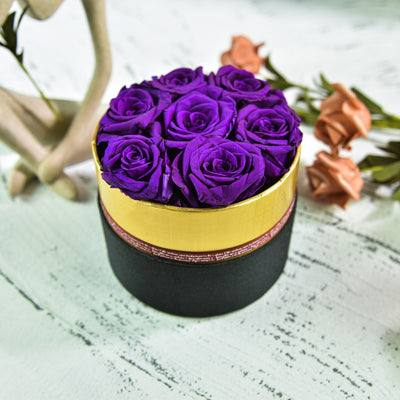 Caja de Regalo Navideña con Rosas Preservadas Hug Bucket - Image 30