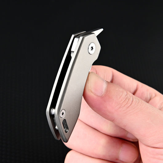 Cuchillo Táctico de Aleación de Titanio Portátil Multiusos con Abreador - Image 14