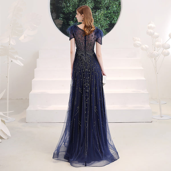 Vestido de Noche Elegante y Sofisticado para Eventos Corporativos