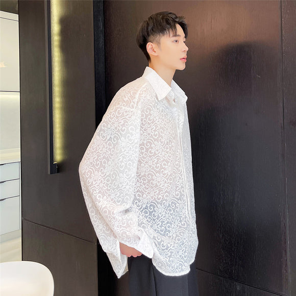 Camisa Longa Transparente com Flores Bordadas - Proteção Solar e Estilo