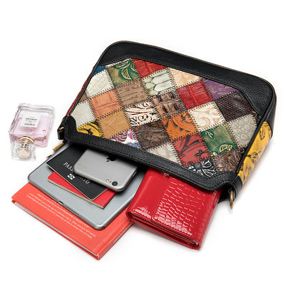 Bolso de Hombro Vintage con Relieve Artesanal - Image 9