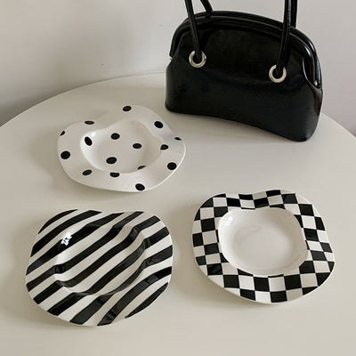 Plato Postre Porcelana Onda Puntos y Rayas Diseño Irregular - Image 8