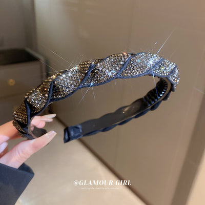 Diadema Geométrica de Diamantes - Estilo y Personalidad - Image 10
