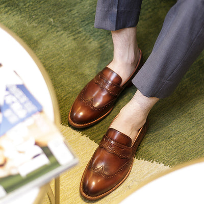 Zapatos Loafers de Cuero Artesanales con Detalle Tallado para Hombre - Image 13