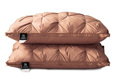 Juego de Almohadas de Plumas de Ganso Blanco con Protectores de Cuello - Image 8