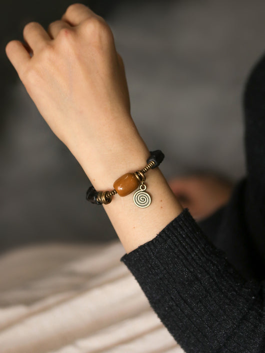 Pulsera Étnica de Cuentas Ébano Artesanal para Mujer - Image 10