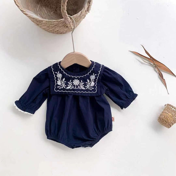 Enterizo Bebé Estilo Marinero con Cuello Bordado