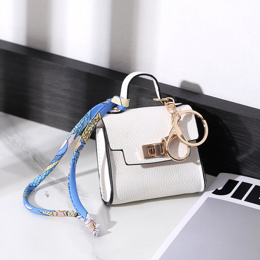 Bolsa Colgante Minimalista de Lujo en Plástico - Image 10