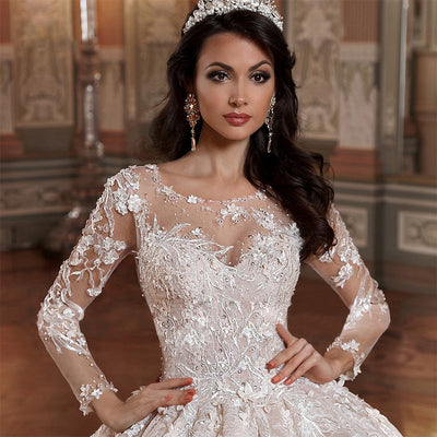 Vestido de Novia Blanco Escotado Espalda Descubierta con Cola - Image 5
