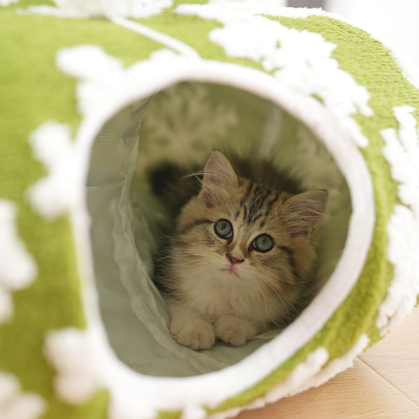 Cama Túnel Navideño para Mascotas con Diseño de Copos de Nieve Verde