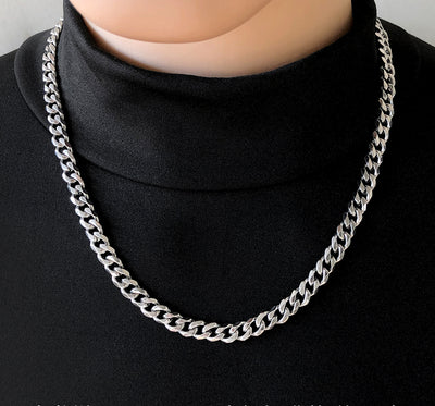 Collar de Acero Titanio para Hombre - Diseño Urbano Moderno - Image 4