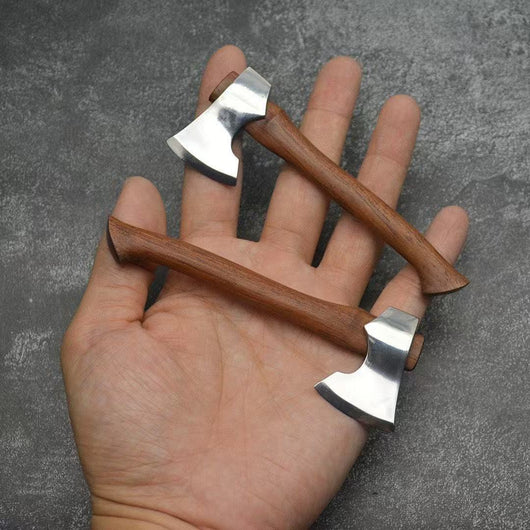 Hacha Táctica Compacta para Camping y Supervivencia - Image 8