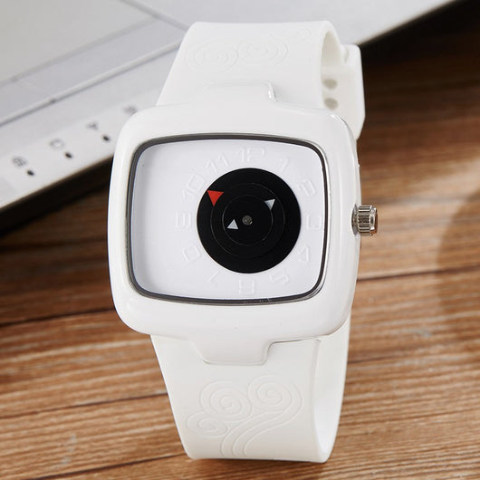 Reloj de Cuarzo para Mujer Elegante en Blanco y Negro - Image 8