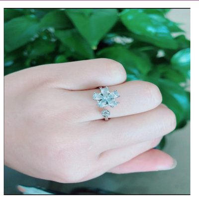 Anillo Giratorio Mariposa Dulce - Diseño Elegante y Versátil - Image 3
