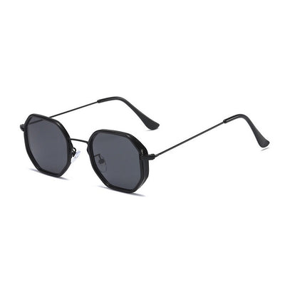 Men's personalized polygon sunglasses with black and gold frame and purple gradient UV resistant lenses. - Image 3