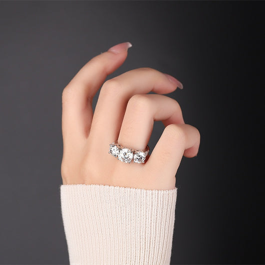 Anillo de Moissanita Sense Avanzado - Joya Elegante