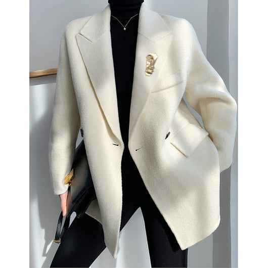 Blazer Corto Doble Faz de Cachemira Estilo Hepburn para Mujer - Image 10