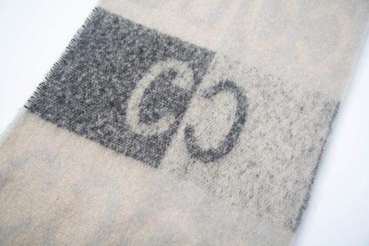 Bufanda Jacquard Unisex con Letras - Estilo Moderno para Él y Ella - Image 29