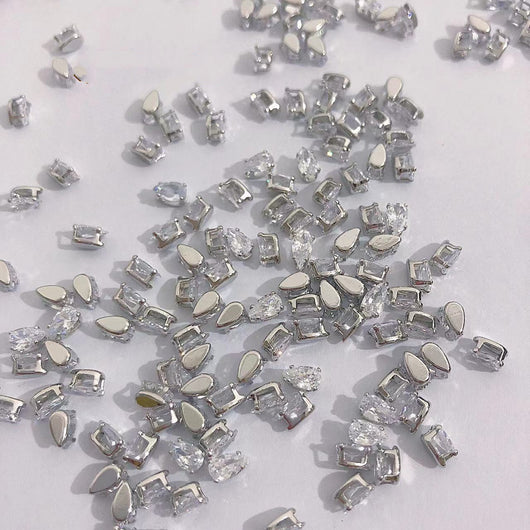 Joya para Uñas con Zirconia Gota Cuadrada - Image 16
