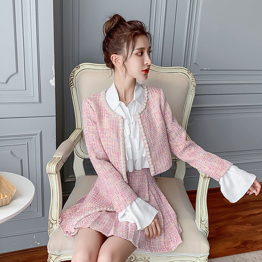 Conjunto Elegante de Chaqueta Tweed y Blusa Plisada para Mujer - Image 2