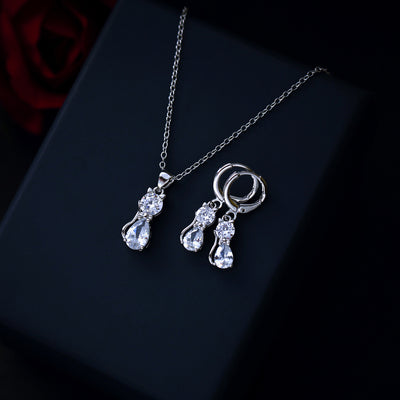 Conjunto de Collar y Aretes con Dije de Gato en Circonia - Image 7