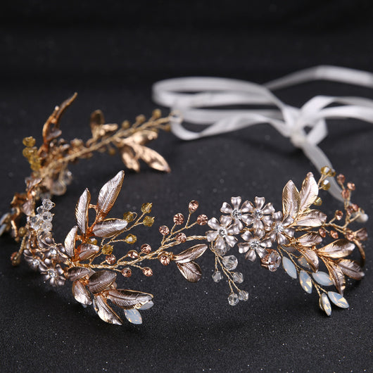 Diadema Artesanal de Hoja de Oro para Novia - Image 8
