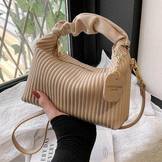 Bolsa Crossbody de Cuero PU con Pliegues Cloud - Elegante y Versátil - Image 4