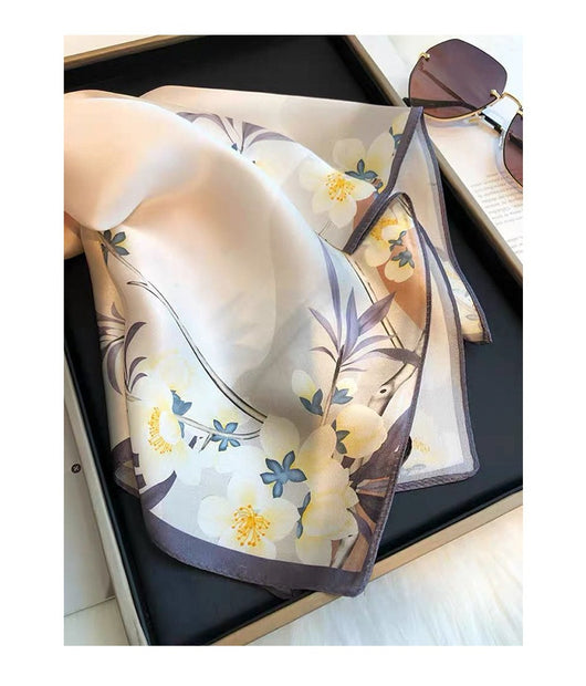 Pañuelo de Seda Beige Cuadrado para Mujer - Versátil y Fácil de Combinar - Image 61