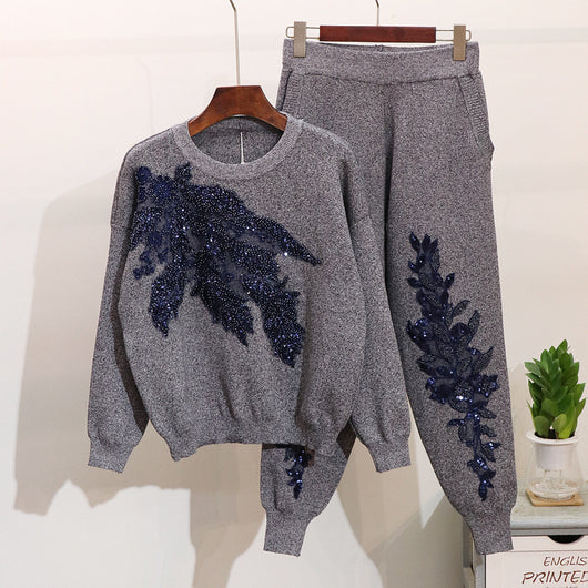 Conjunto de Dos Piezas Tejido con Flores Bordadas y Lentejuelas - Image 2