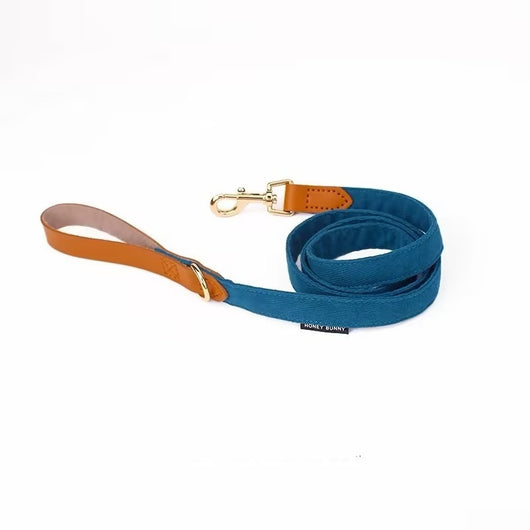 Collar de Cuero para Perro con Letras y Moño - Correa de Mano - Image 4