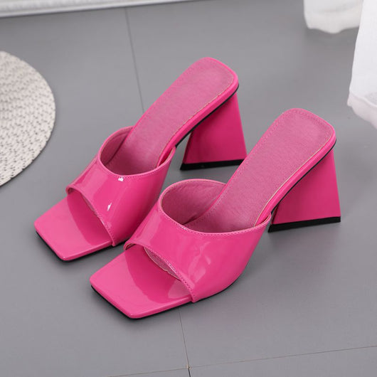Zapatos de Tacón Cuadrado Triangular Grueso - Estilo Europeo Talla Grande 36-42 - Image 4