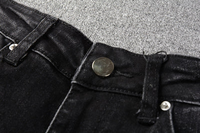Jeans Negros para Hombre con Detalles en Color Deslumbrante - Image 15