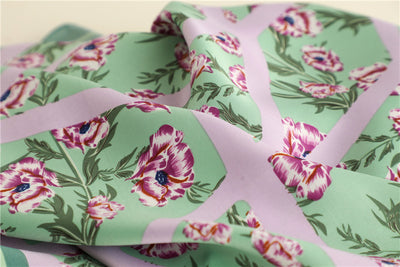 Pañuelo Cuadrado Retro Estampado para Mujer - Diseño Clásico - Image 27