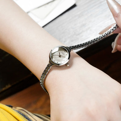 Reloj Elegante Resistente al Agua para Mujer - Diseño Minimalista Premium - Image 3