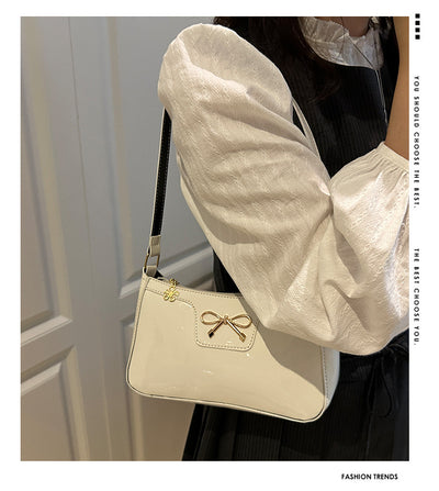 Mochila Ejecutiva para Mujer con Textura en Hombros - Image 14