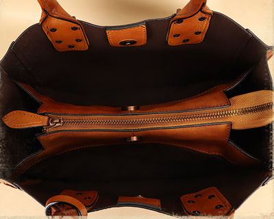 Bolsa Mensajera de Cuero Genuino Hecha a Mano para Mujer - Image 15