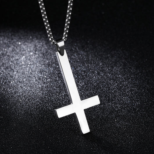 Collar de Cruz Invertida de Acero Inoxidable para Hombre - Image 9