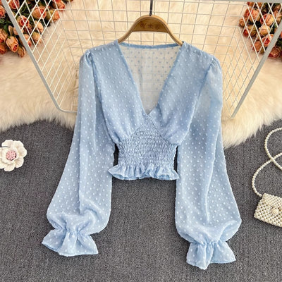 Blusa Estilo Occidental con Escote V, Lunares y Cintura Ajustada - Image 4