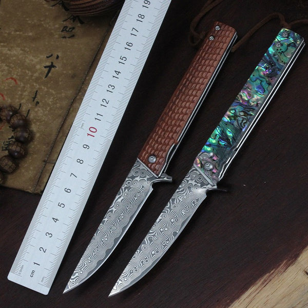 Cuchillo Portátil Damasco con Pluma y Mango de Concha - Outdoor