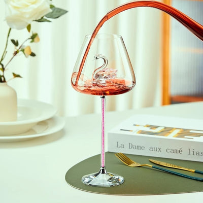 Copa de Vino Tinto Cisne Transparente Estilo Minimalista - Image 3