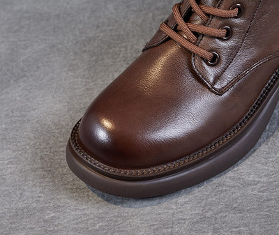 Botas Martin Cortas de Cuero con Cordones y Escote en V - Image 15