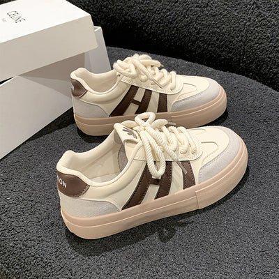 Zapatillas Deportivas Escolares con Suela Gruesa - Cómodas y Versátiles - Image 3
