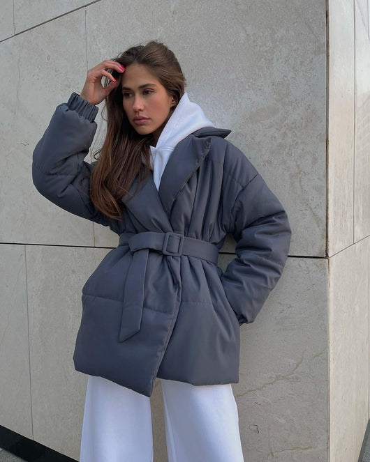 Abrigo de Invierno Entallado para Mujer - Diseño Clásico con Solapa y Cintura Marcada - Image 6
