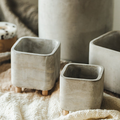 Maceta de Cemento Elevada con Patas para Escritorio - Image 9
