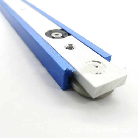 Sierra Circular Eléctrica con Mesa Abatible y Empujador de Seguridad - Image 4
