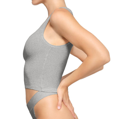 Camiseta Deportiva Acanalada con Tirantes Elásticos - Image 17