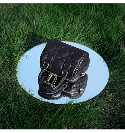 Bolso Mensajero Boston de Cuero Genuino con Diseño Rombo - Image 23