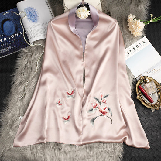 Pañuelo de Seda Bordado Estilo Cheongsam para Mujer - Image 4
