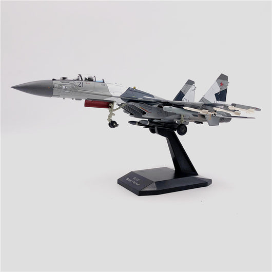 Modelo Coleccionable Caza Su-35 con Camuflaje Geométrico - Image 3