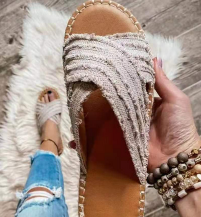 Sandalias Planas con Borlas Talla Grande para Mujer - Cómodas y Elegantes - Image 12
